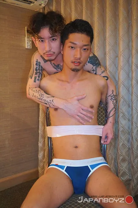 Asian twink Yusaku and asian young Kenchi in bondage porn scene