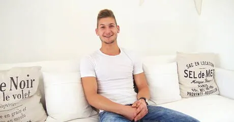 Hungarian beefy Steve Harrelson jack off his dick