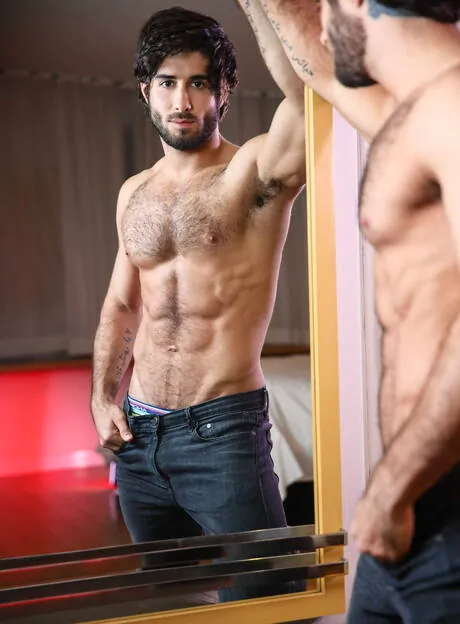 Canadian beefcake Carter Dane and latin strongman Diego Sans in hot anal sex in