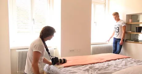 Superstud Robin Rieff teasing his dick